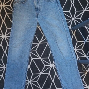 Levi's Jeans - Ett par jättefina levi's jeans som inte kommer till användning. Är nyligen köpta men passar ej därför säljer jag dem! 😄 Nypris 1300kr