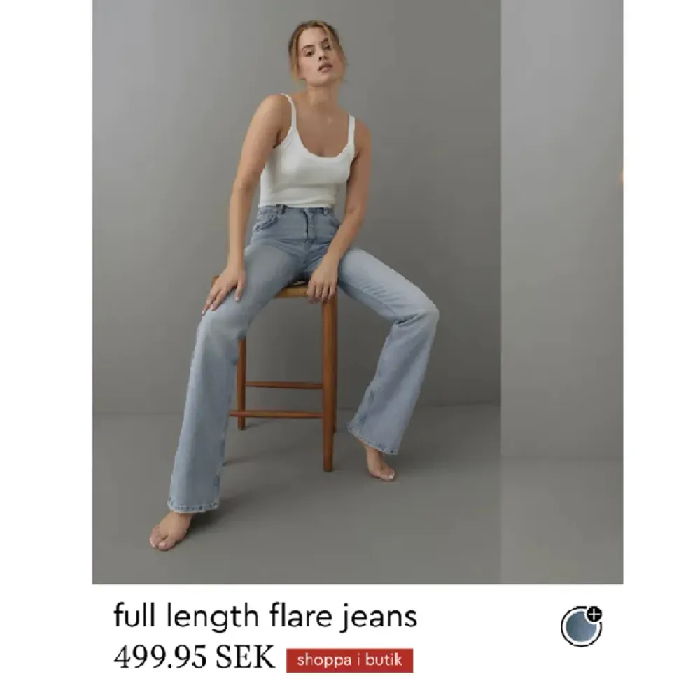 Säljer dessa sjukt snygga lågmidjade jeans från Gina. Har två därför säljer jag ett par. Dem är normala i storleken och passar om man är mellan 170-178cm. Jeans & Byxor.