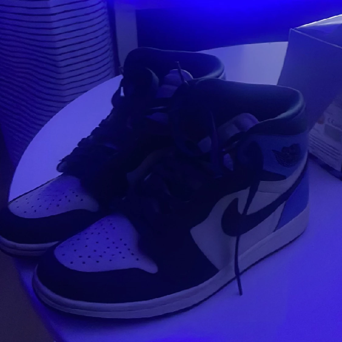 Jordan 1 obsidian  - 90