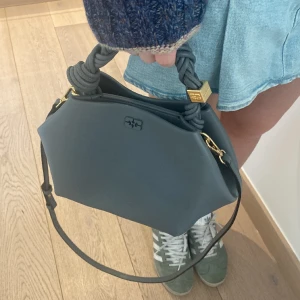Ganni väska - Helt ny väska från gannk