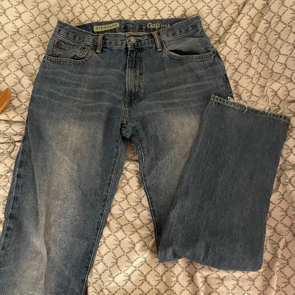 Straight lågmidjade jeans, vintage gap . Jeans & Byxor.
