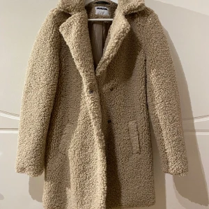 Jacka - Knappt använd 