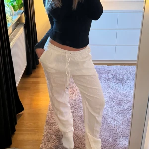 Linnebyxor  - Superfina linnebyxor🥰🥰 Superskick!! Säljer dem då jag inte använder dem!! 