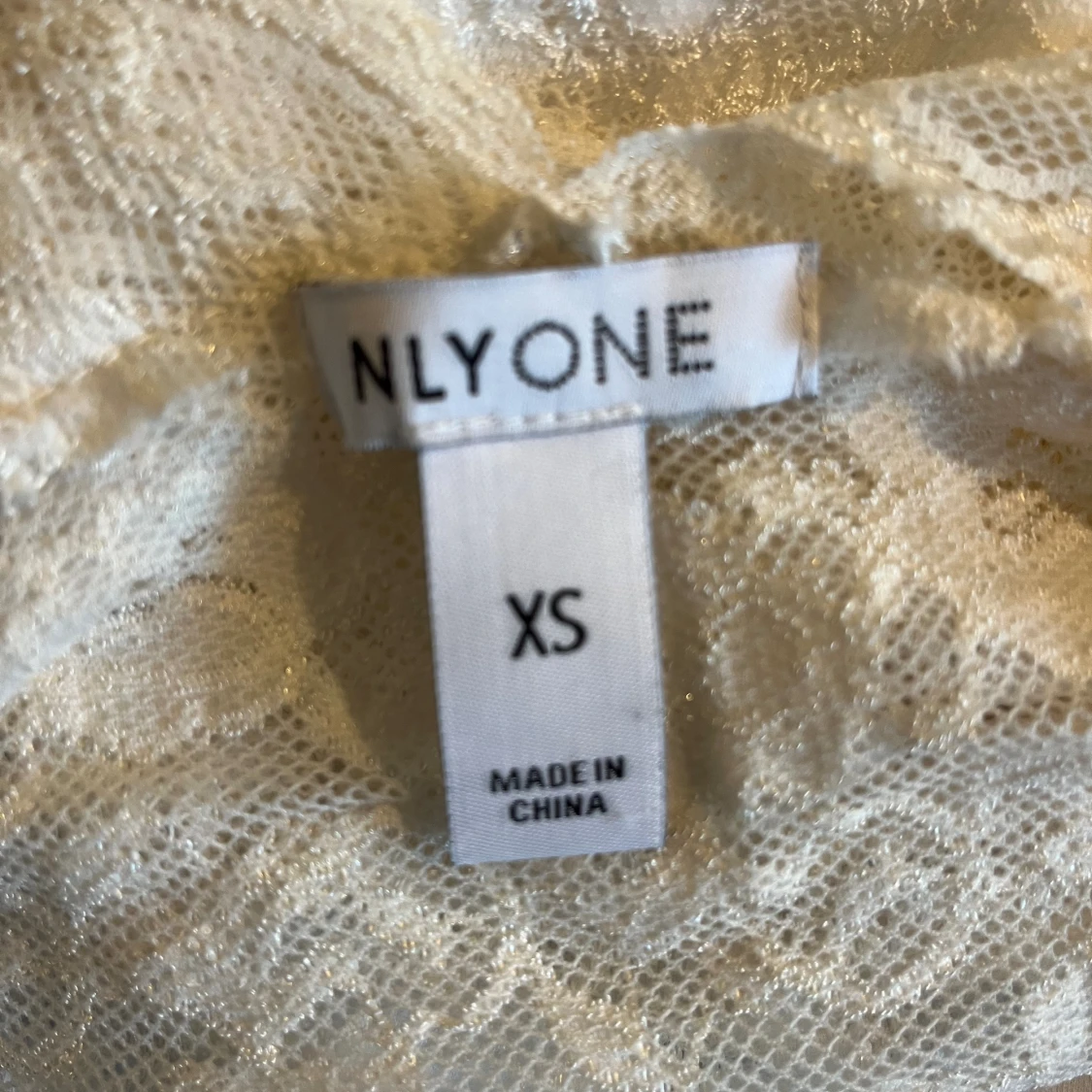 Vit spetsklänning från Nelly - 93