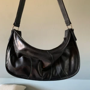 Handväska  - Söt jandväska från humana 