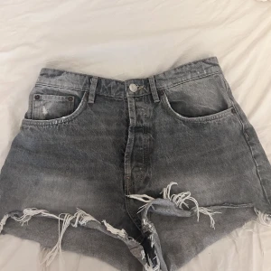 Shorts  - Super fina shorts, inte alls mycket använda🥰