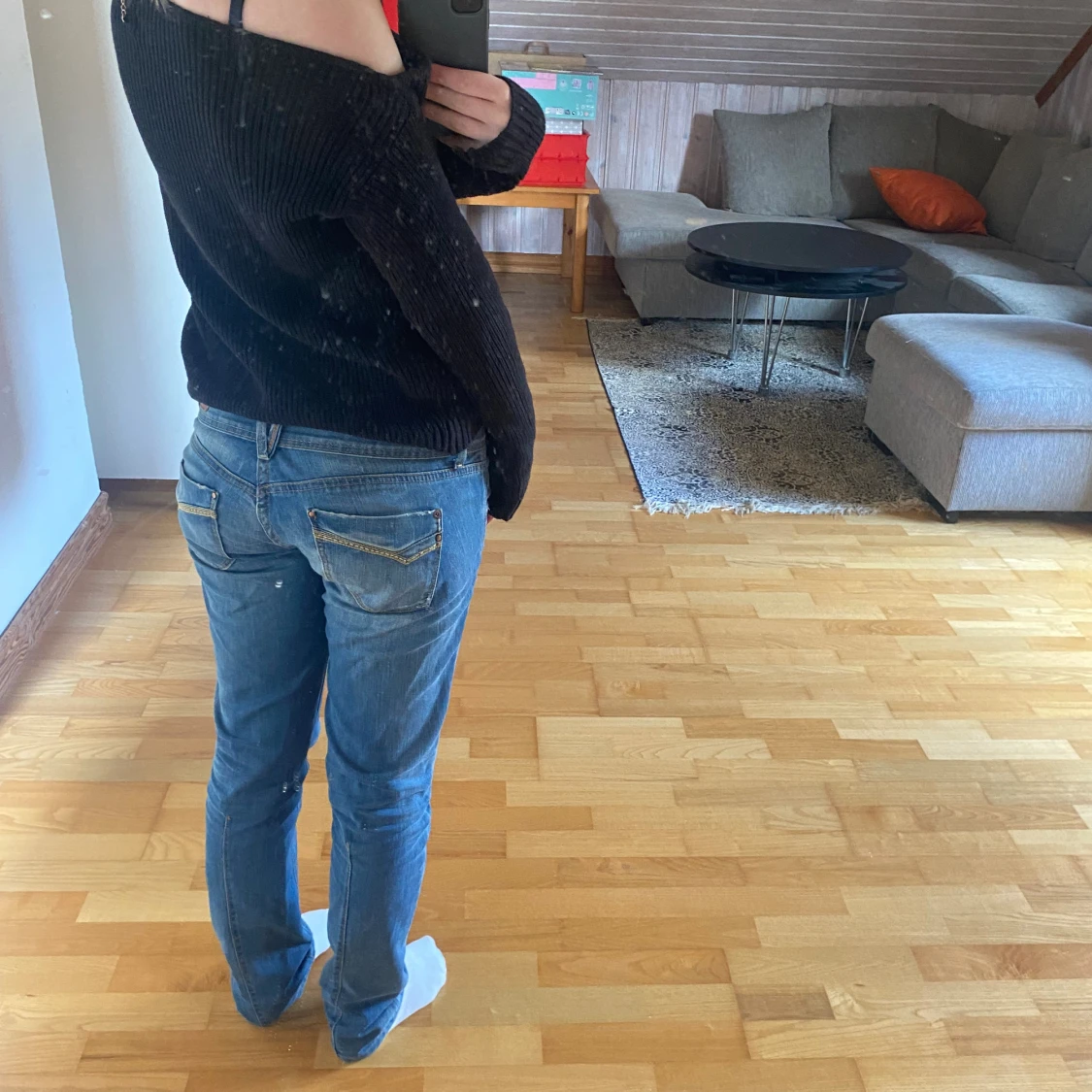 Stickad one shoulder tröja ifrån Even&Odd - 90