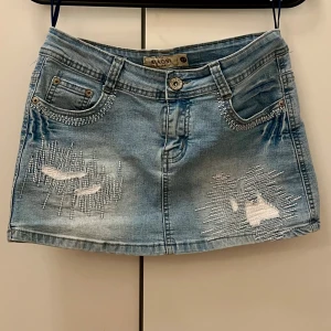 Low waist jeanskjol - Jättefin jeanskjol som inte kommit till användning! Kom privat för frågor💞💞💞💘💘