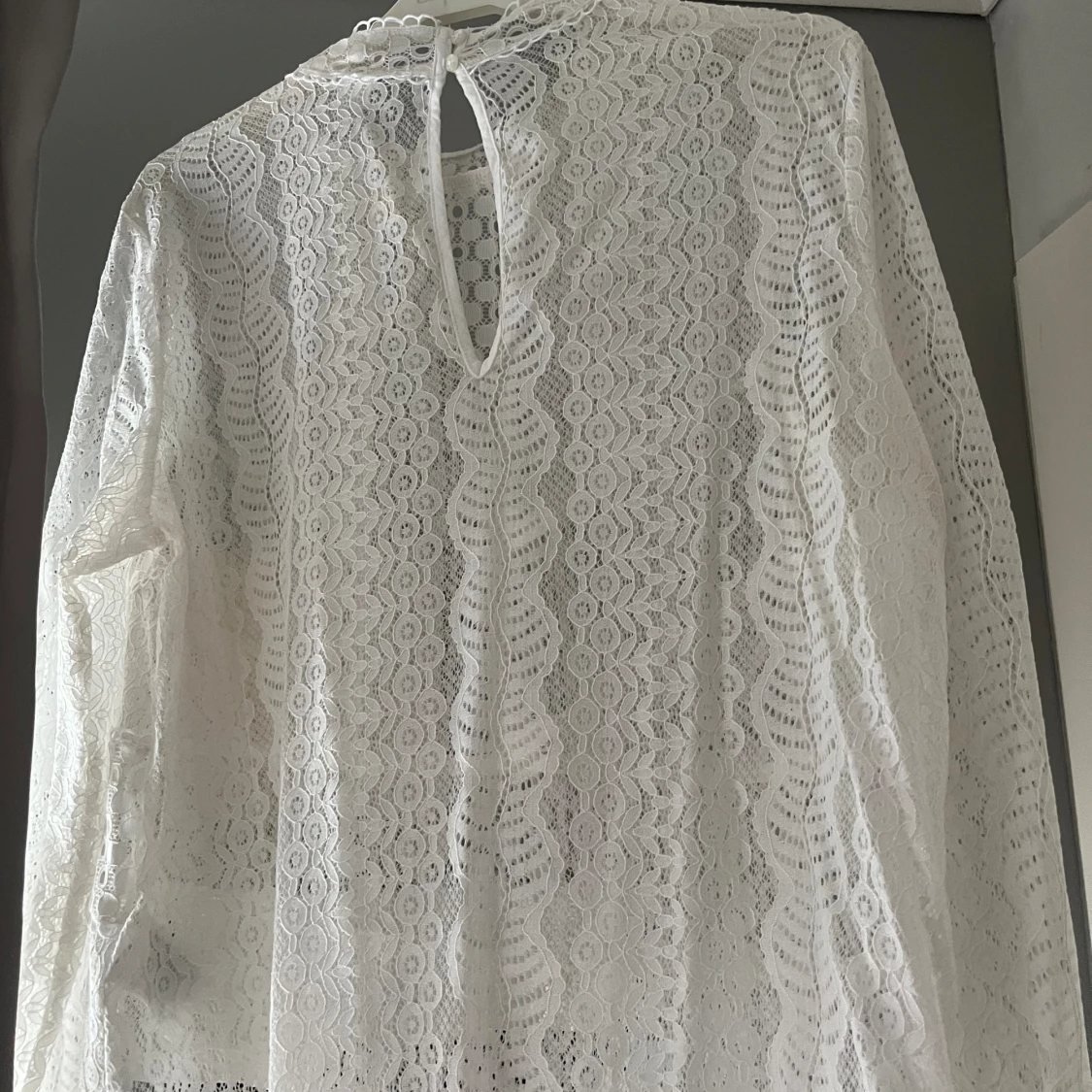 Vit spets blus  - 90