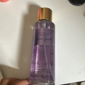 Victoria secret mist - Helt helt oanvänd Victoria secret mist 💕