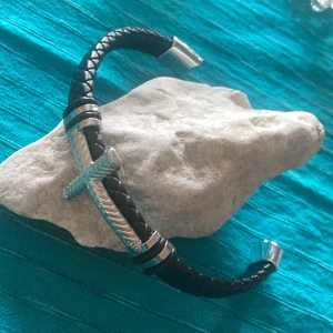 Armband  - Handgjort armband i läder 