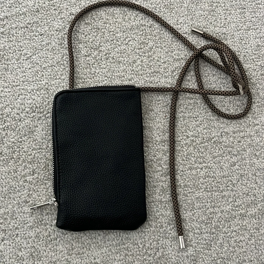 Mobilväska/axelremsväska