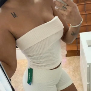 Tubtopp - Helt ny med prislapp