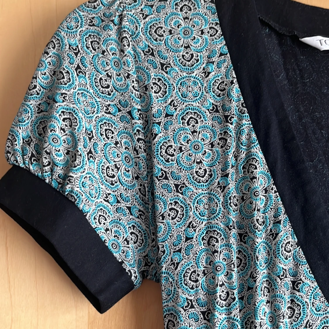 Kortärmad stretchig klänning  - 91