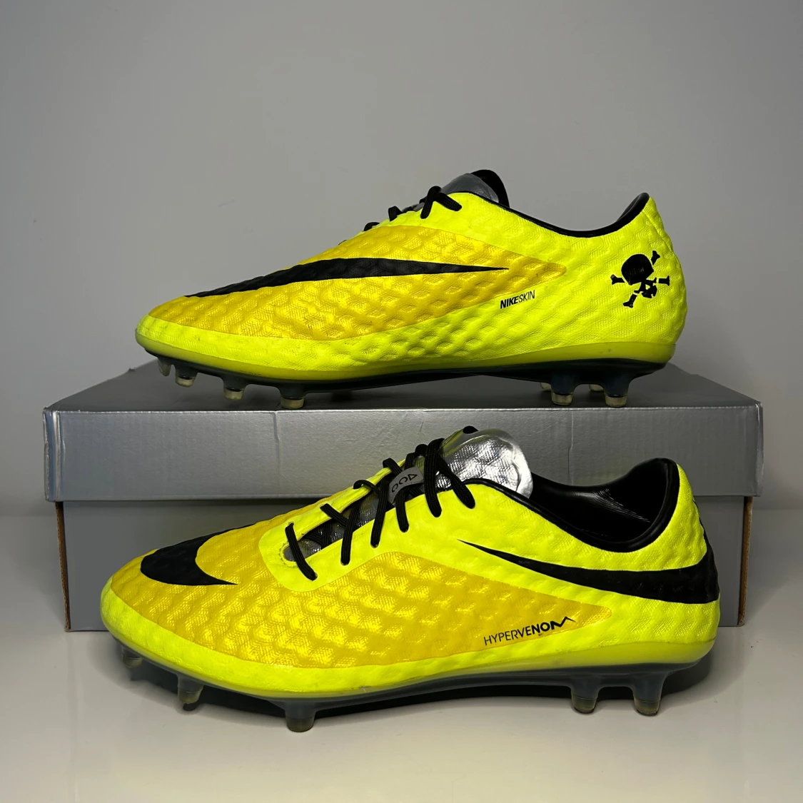 Nike fotbollsskor - 90