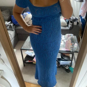 Klänning från zara - Stickad klänning från zara i bra skick. 