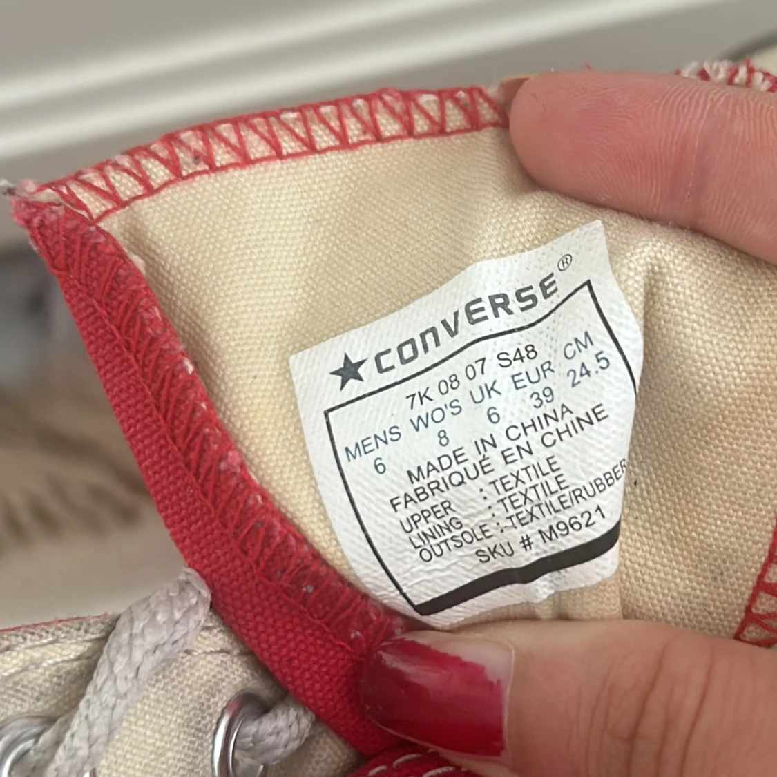 Röda Converse  - 91