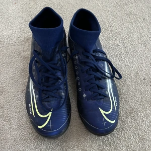 Nike inomhusskor st 40,5 - I väldigt bra skick