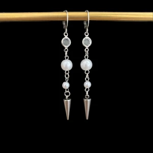 Supersnygga örhängen  - Rostfria! Rekommenderar💗💗 priset som står är för ett par