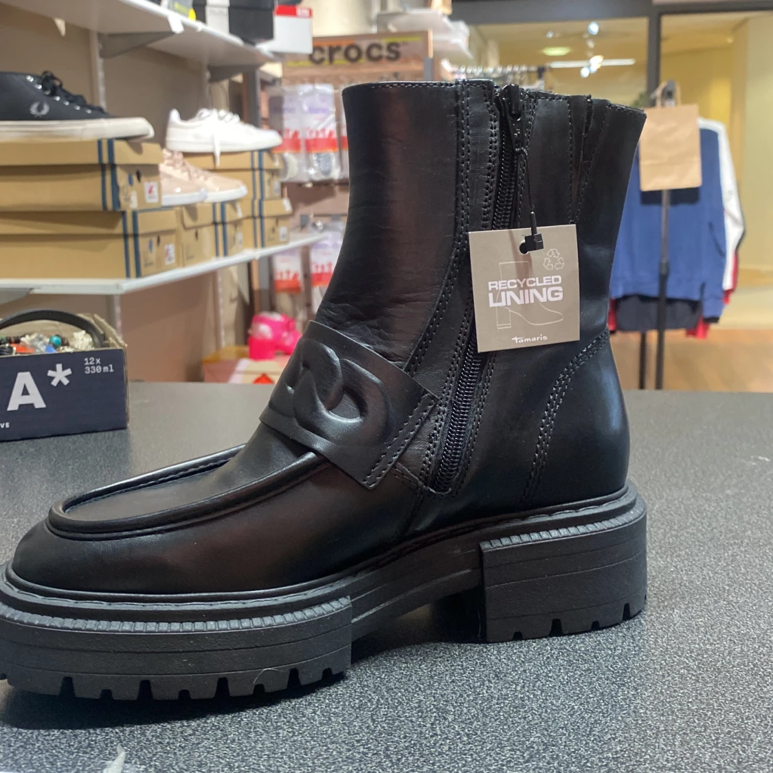 Svarta kängor  - 90