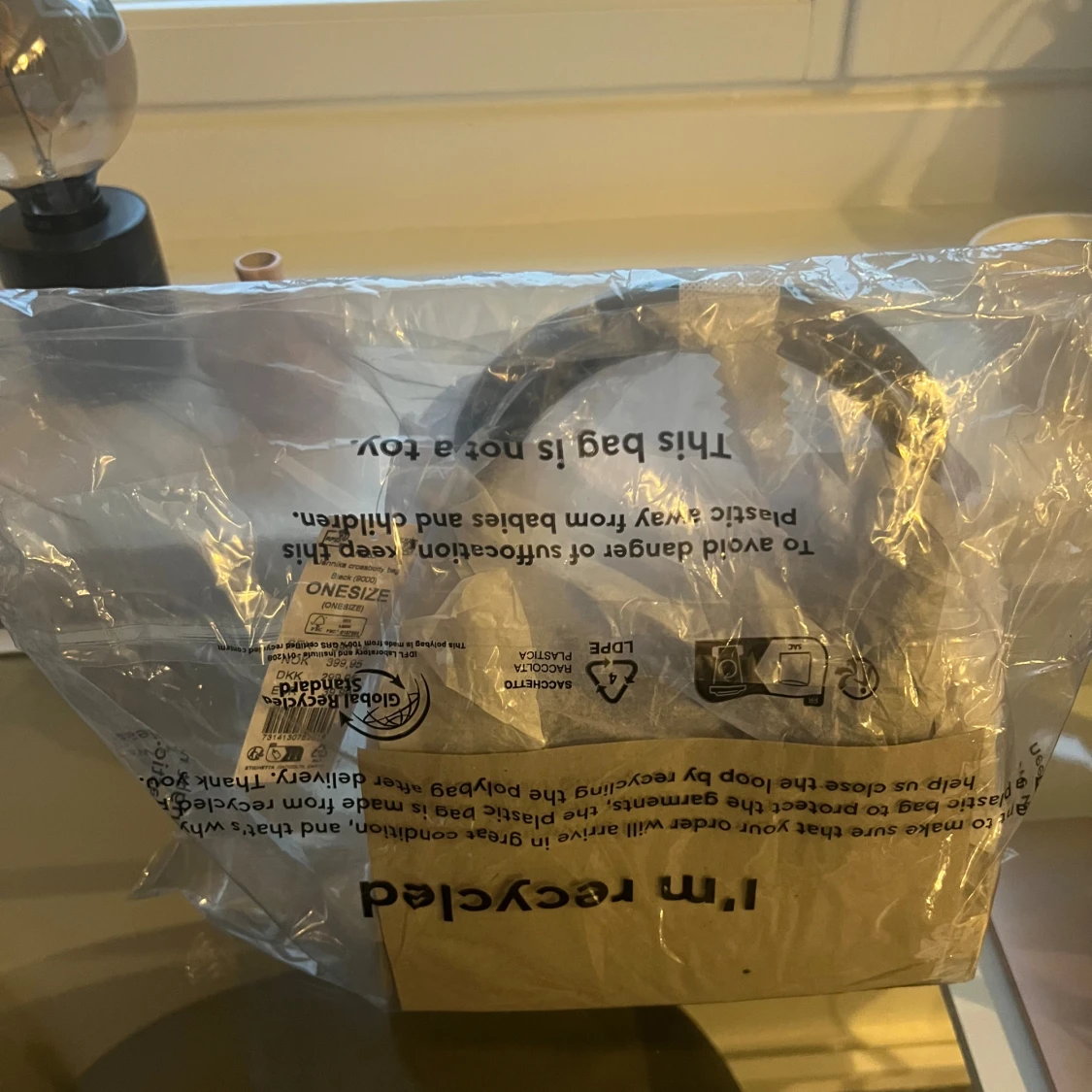 Oanvänd handväska  - 90