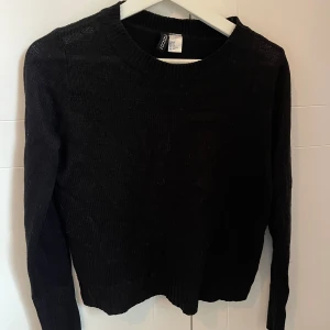 stickad tröja - Tunn finstickad tröja