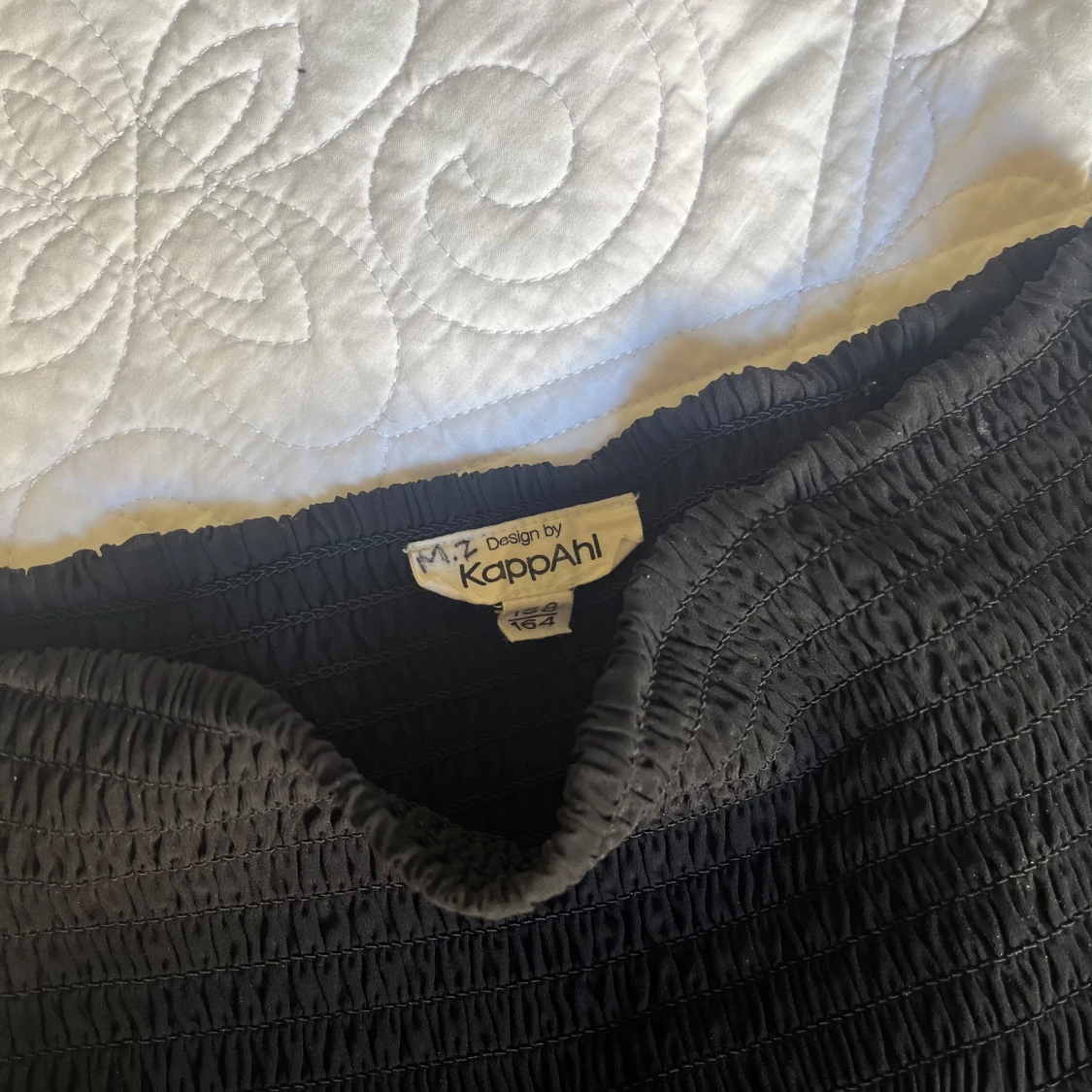 Svart volangkjol - 91