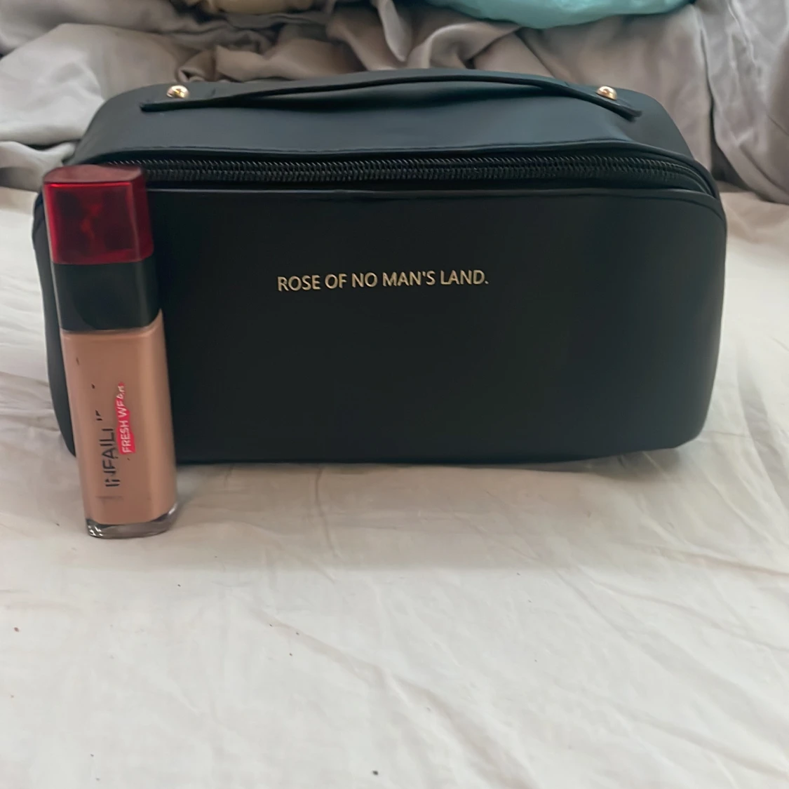 Svart necessär från Rose of No Man's Land - 93