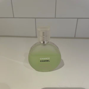 Hair mist från Chanel - Ca 1/2 + lite till kvar.