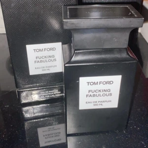 Tom Ford parfym - Hej Säljer denna tom Ford parfymen, cirka 90ml kvar, kvitto följs med