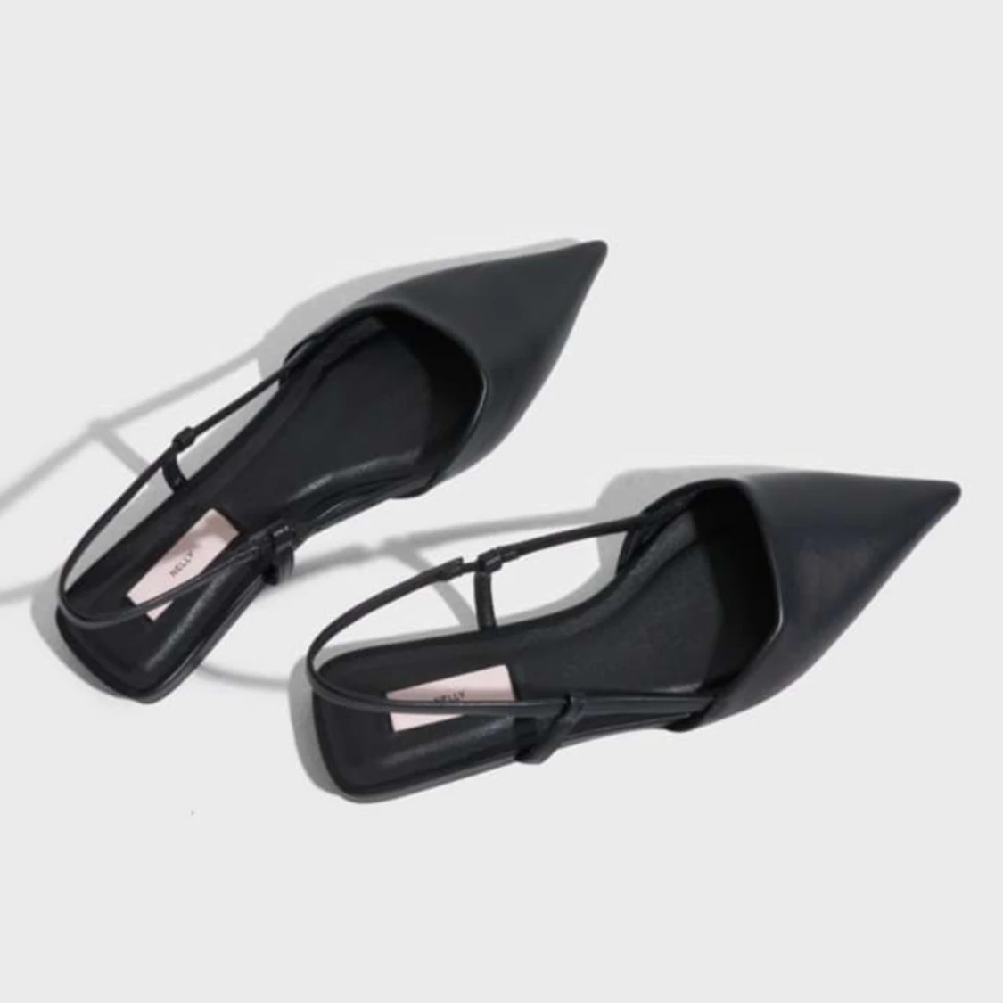 Slingback Flat, spetsiga - 90
