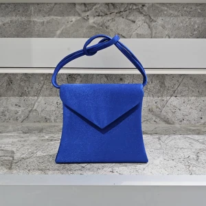 Väska - Bra skick inga skador helt ny 