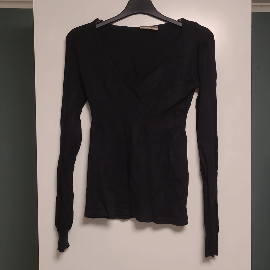 Svart långärmad tröja från Fashion One