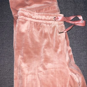 Gina mjukis  - Knappt använda, färg som utgått 