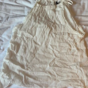 Vit linne - Skriv för frågor 💃💪