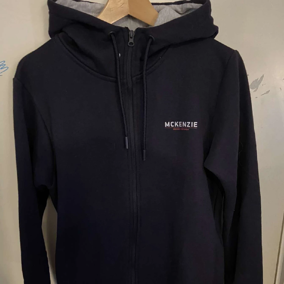 MCKENZIE ZIPP HOODIE  - 90