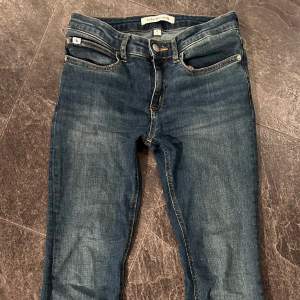 Lite använda! Low waist  Bootcut Stretch Storlek 14