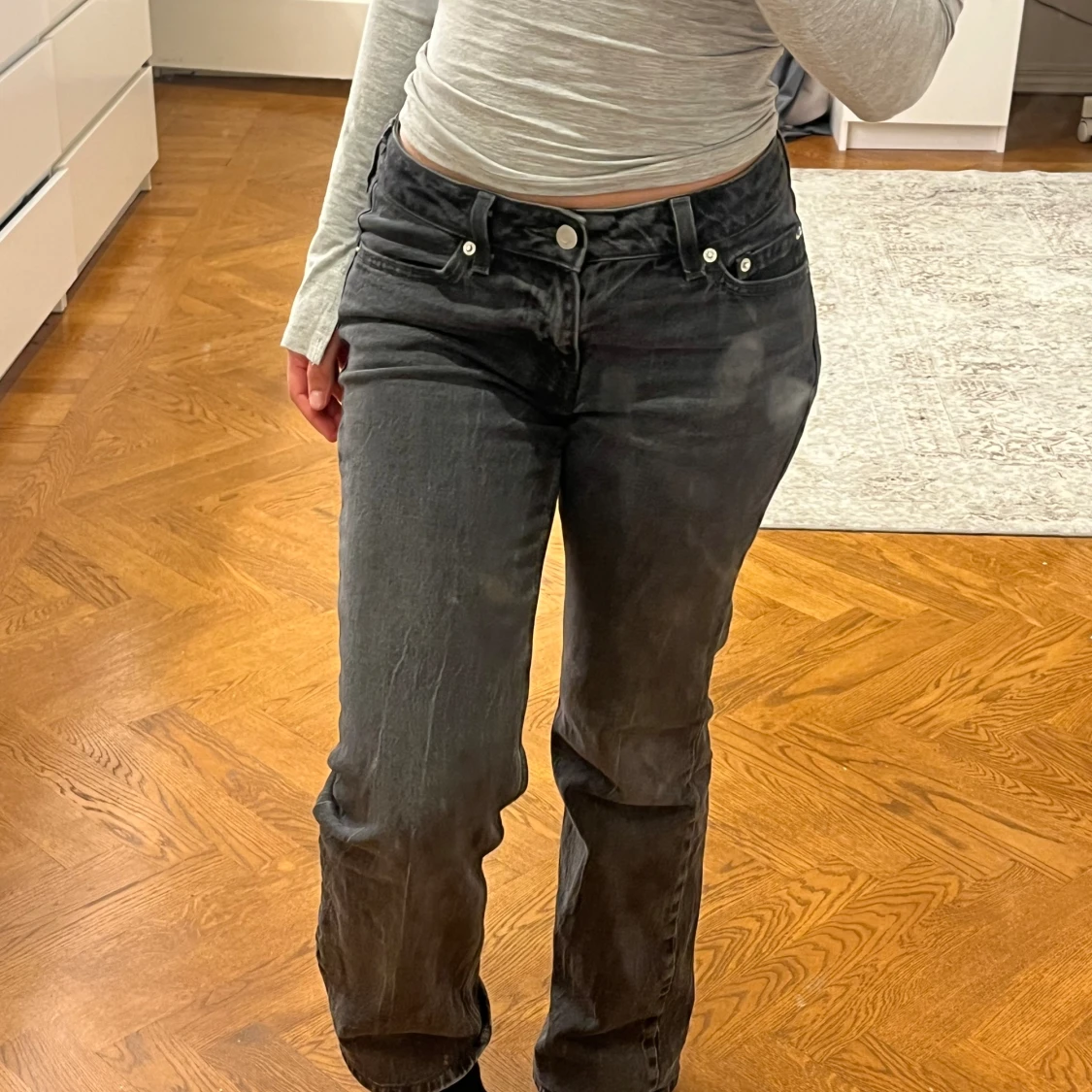 lågmidjade levis jeans - 90
