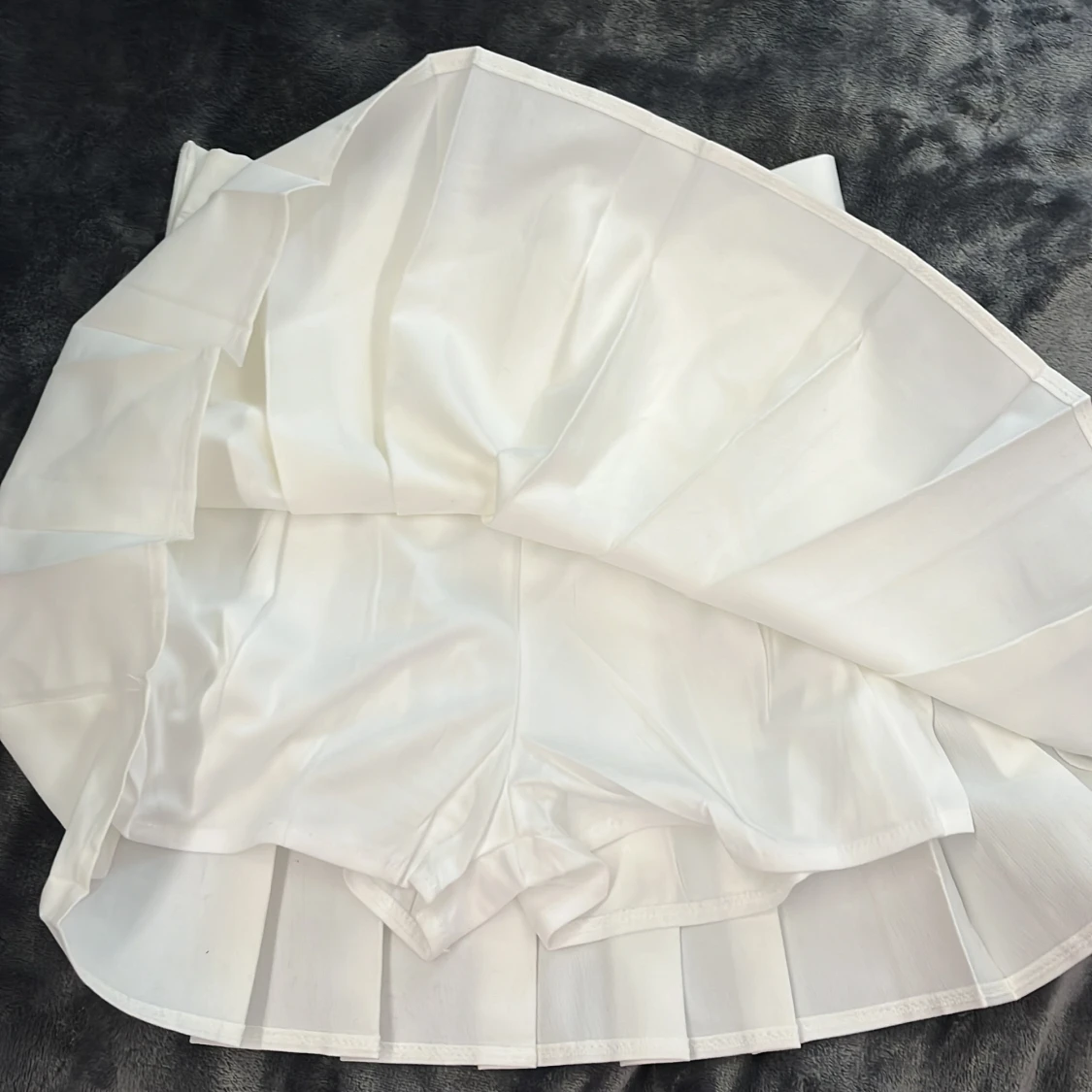 Vit tennisskirt  - 90