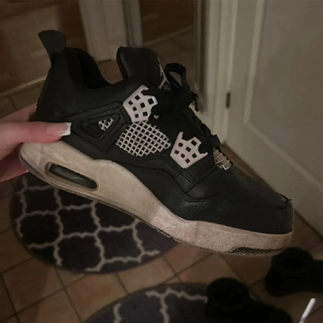 Jordan 4 black  - 90