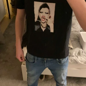 Limitato T-shirt  - Skick 9/10. Använd några gånger. Allt og är med förutom kvitto