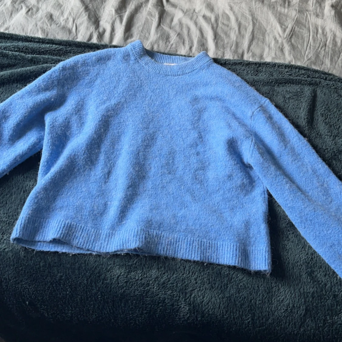 Blå stickad tröja  - 90