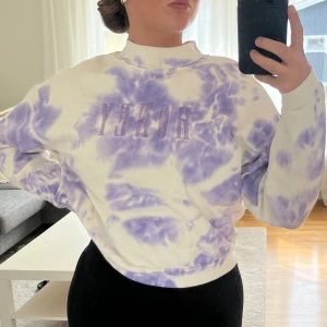 Tröja  - Tröja från Boohoo, storlek 38.