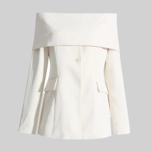 Offshoulder kavaj vit - Storlek M Oanvänd lapp kvar Nypris 1100kr Vit kavaj