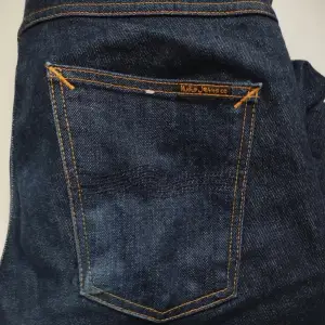 Ett par assnygga jeans, inga defekter och sparsamt använd🔥snygga fickor 🔥🔥