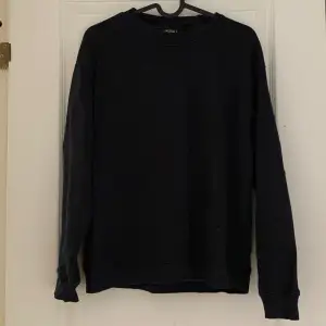 Sweatshirt från monki storlek xs