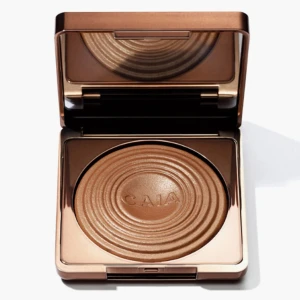 Caia glow bronzer - gold coast  - Använd Max 3 ggr så gott som ny!🥰 köptes för 400 så säljer för 300. Kan gå ner i pris vid snabb affär