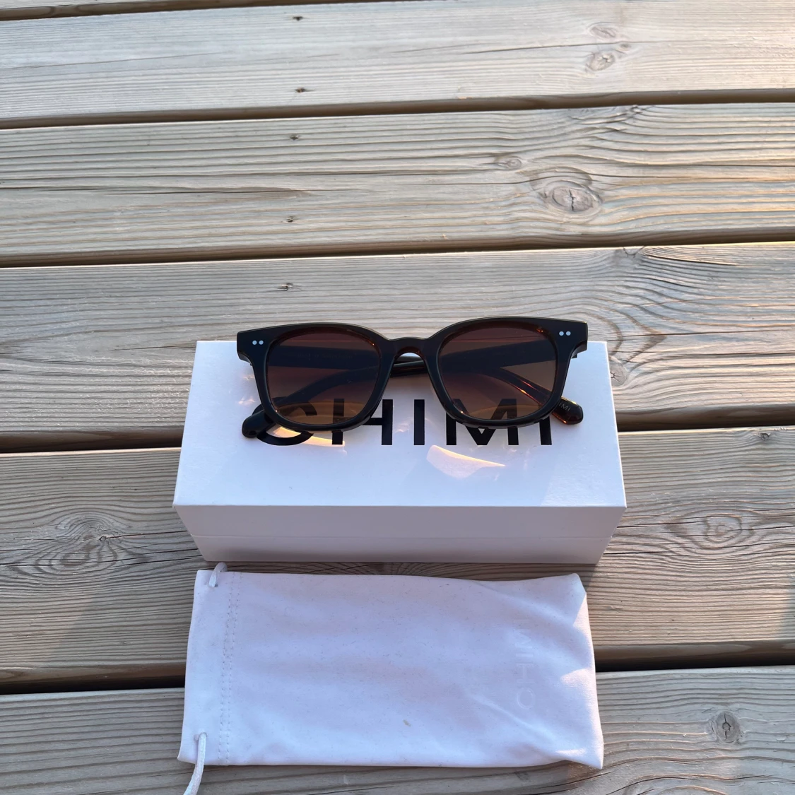 Chimi 02 “Brown” 