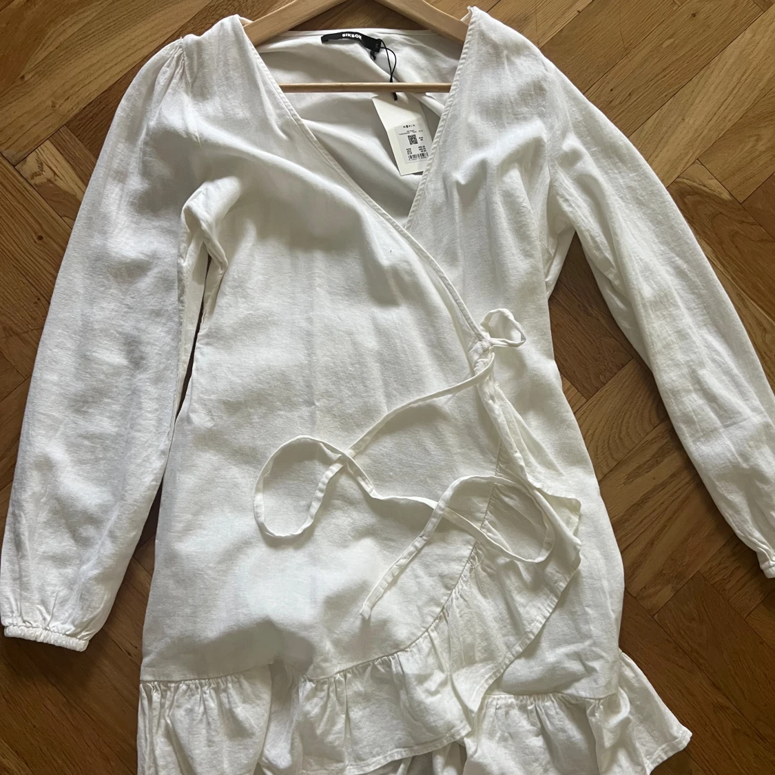 Studentklänning Bikbok 