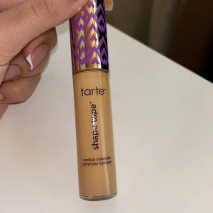 Tarte shape tape concealer - Färg - medium-tan golden  Nypris - 379
